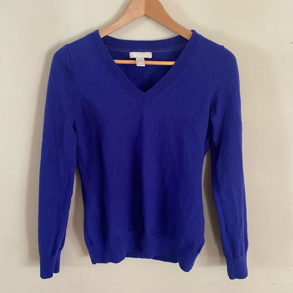 Banana Republic Extra Fine Merino V-Neck Sweater